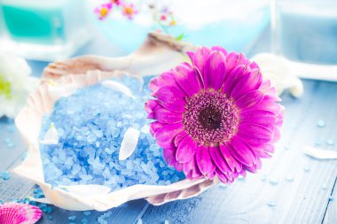 Spa Konsept aromatik çiçek banyo tuzu