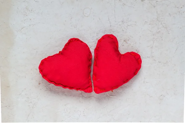 San Valentín fondo Corazones rojos hechos a mano papel viejo — Foto de Stock