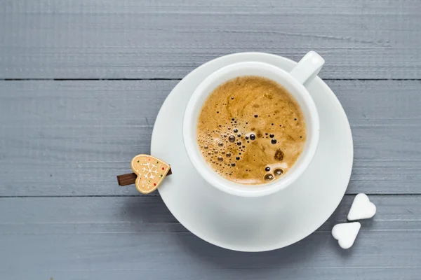 Valentim xícara de café placas açúcar cubos coração — Fotografia de Stock