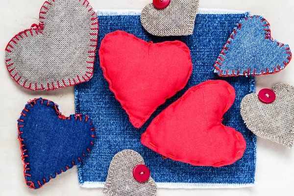 Valentines achtergrond handgemaakte harten oud papier — Stockfoto