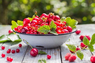 taze meyve ahşap masa ayarla