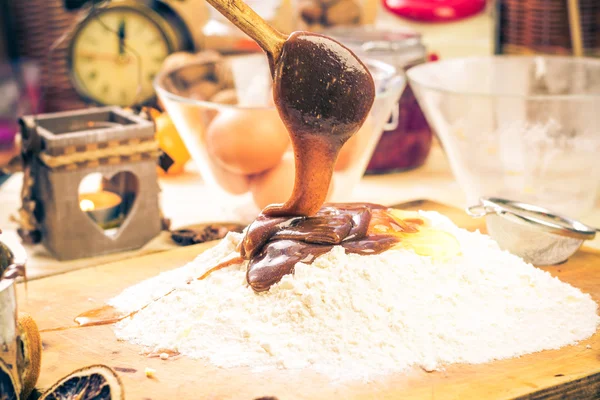 Preparación de la masa de jengibre helado de Navidad Ingredientes receta ki —  Fotos de Stock