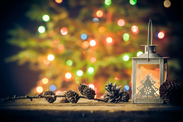 Natal cartão de madeira mesa cone lanterna — Fotografia de Stock
