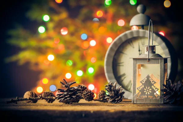 Рождественская открытка деревянный настольный фонарь — стоковое фото