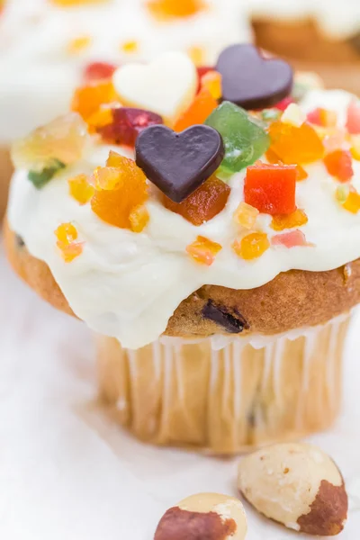 Valentinstag süßer Wahnsinn süße Muffins Sahne — Stockfoto