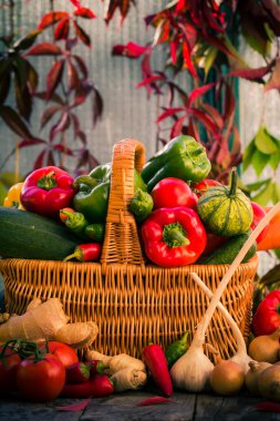 sepet tam taze sebze kırsal ayar