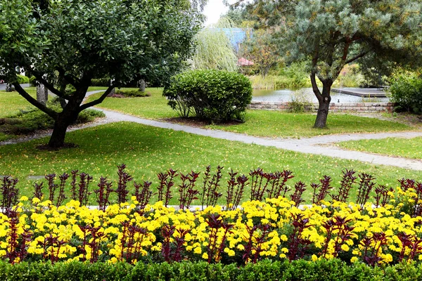 Giardino primaverile — Foto Stock