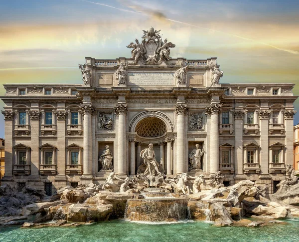 Wereldberoemde Fontein Trevi Rome — Stockfoto