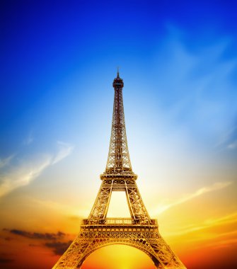 Eyfel Kulesi Paris en önemli anıt