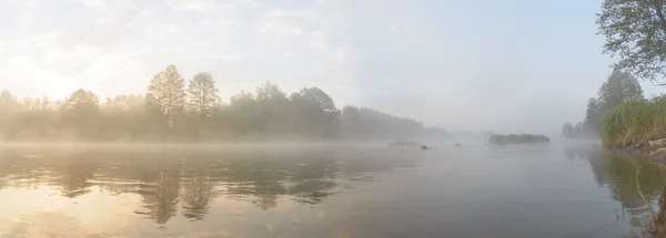 Lac Bleu Avec Ciel Nuageux Série Nature — Photo