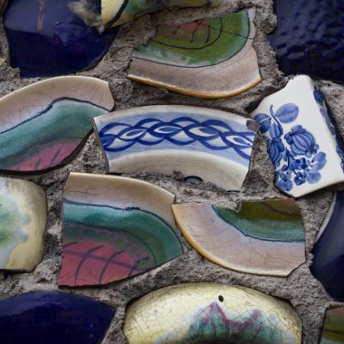 Çok kirlenmiş endüstriyel bir fabrikanın kalıntıları, sanayi serisi.