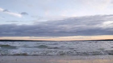 Baltık Denizi 'nde gün batımı.