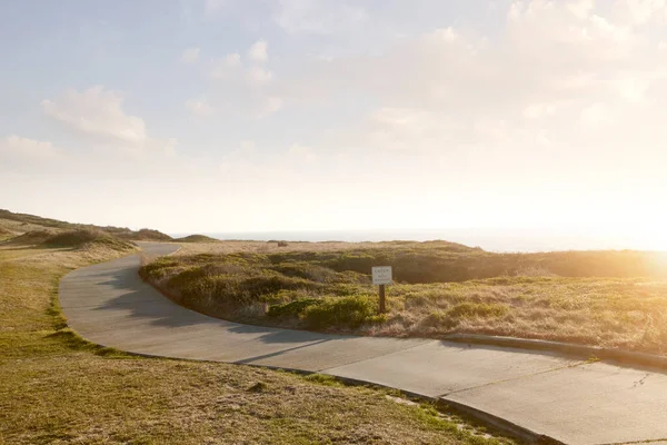 Panoramic View Nice Green Shore Path Sunset — Stock Photo, Image