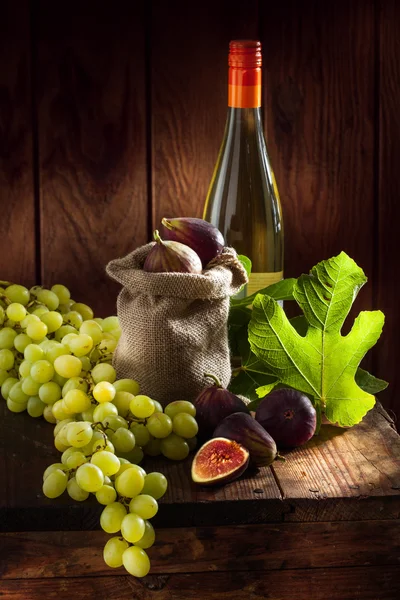 Grape and figs — Stock Photo, Image