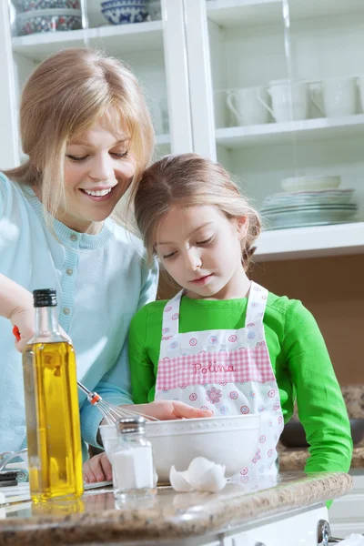 Learning to cook — Stock Photo, Image