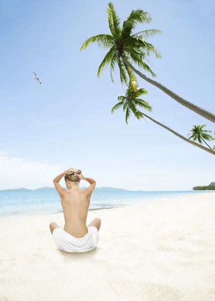 Op het strand — Stockfoto