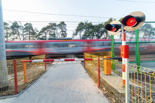 Crossing the railway track — Stock Photo, Image