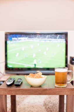 bira, cips ve tablo uzaktan kumanda