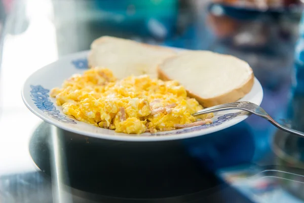 Scrambled eggs — Stock Photo, Image