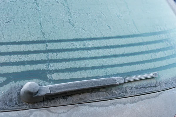 Frost ile kaplı araç — Stok fotoğraf