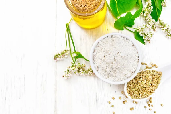 Harina Trigo Sarraceno Cereales Verdes Tazón Grañones Una Cuchara Sobre —  Fotos de Stock