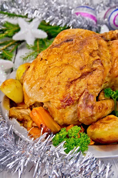 Kurczak Święta Bożego Narodzenia z warzyw i błyskotka srebrny — Zdjęcie stockowe