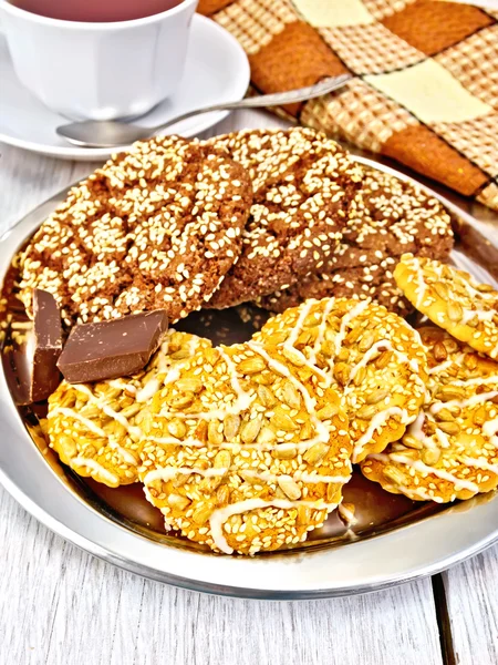 Kekse Schokolade und Shortcake auf Blech — Stockfoto