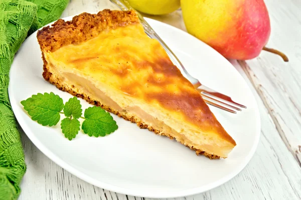 Pie pear with sour cream on board — Stock Photo, Image
