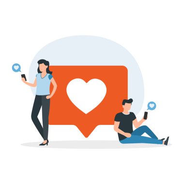 Kırmızı kalp sembollü büyük konuşma balonunun etrafındaki insanlar mobil cihazlarını kullanıyorlar. Sosyal medya konsepti. Vektör illüstrasyonu.