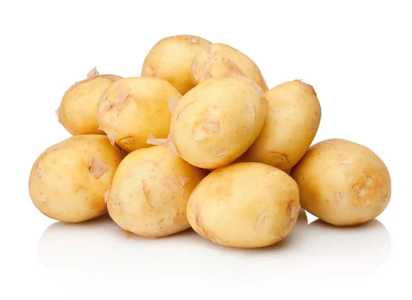 白色背景上孤立的马铃薯块茎 — 图库照片