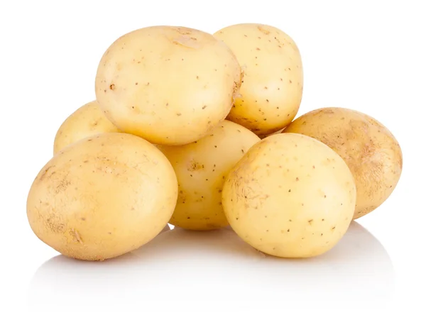Beyaz arkaplanda izole edilmiş yeni patates — Stok fotoğraf