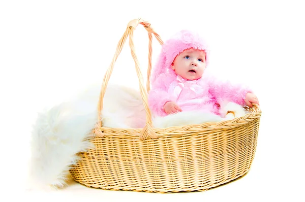 Roliga nyfödd baby klädd i easter bunny kostym — Stockfoto