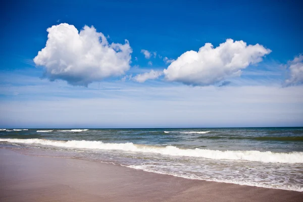 The cloudy seaside — Stock Photo, Image