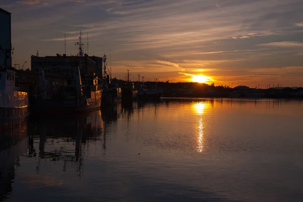 Puerto de Wladyslawowo durante la puesta del sol —  Fotos de Stock