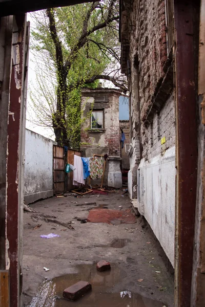 Bukarest fördärvat gatan Foto — Stockfoto