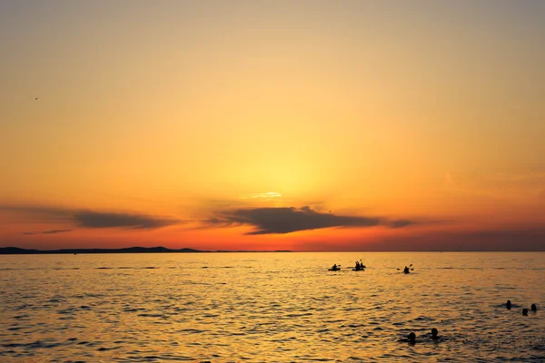 Pôr do sol sobre o mar — Fotografia de Stock