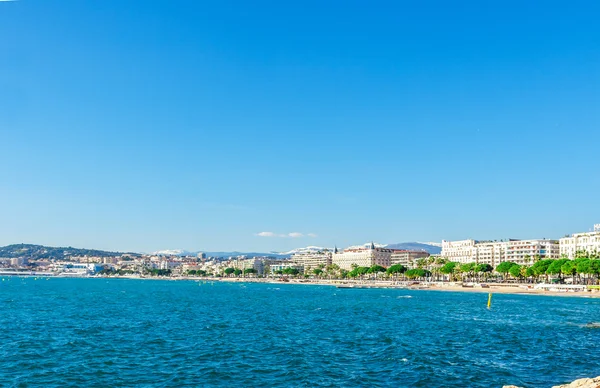 Cannes, França - 1 de março de 2016: Vista panorâmica de Cannes, França . — Fotografia de Stock