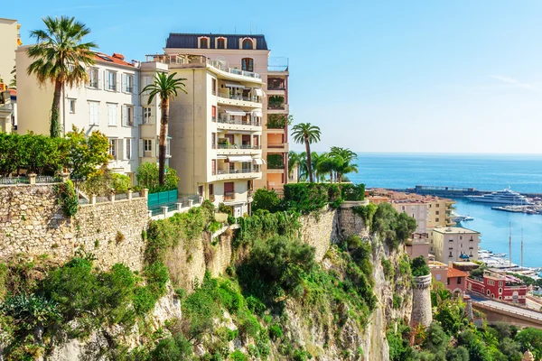 A paisagem urbana e o porto. Principado de Mônaco, Riviera Francesa — Fotografia de Stock