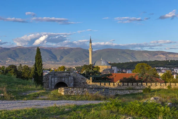 Vedere Spre Moscheea Mustafa Pașa Lanțul Muntos Din Cetatea Skopje — Fotografie, imagine de stoc