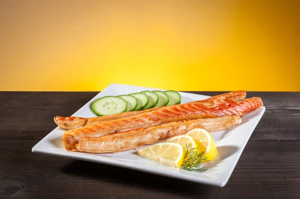 Strips van gerookte zalm — Stockfoto