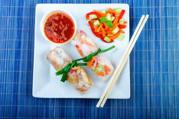 Spring rolls with vegetables — Stock Photo, Image