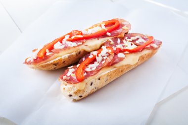 pişmiş sandviç ile