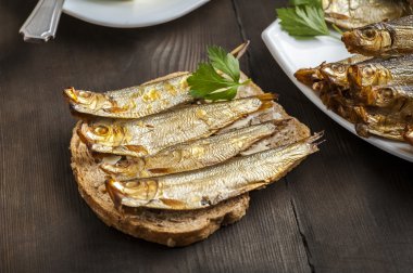 Bu sağlıklı beslenme hamsi füme