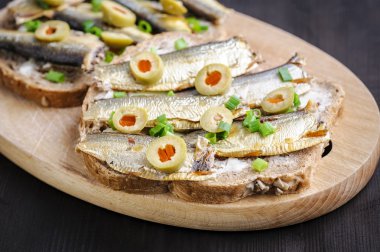 Bu sağlıklı beslenme hamsi füme