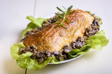 Domuz eti bonfile puf böreği