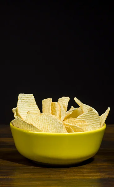 Potato chips - tasty addition to beer — Stock Photo, Image