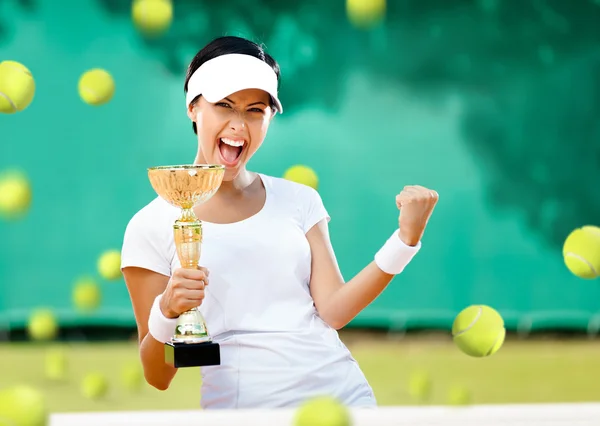 女の子テニス プレーヤーは、競争を獲得しました。 — ストック写真