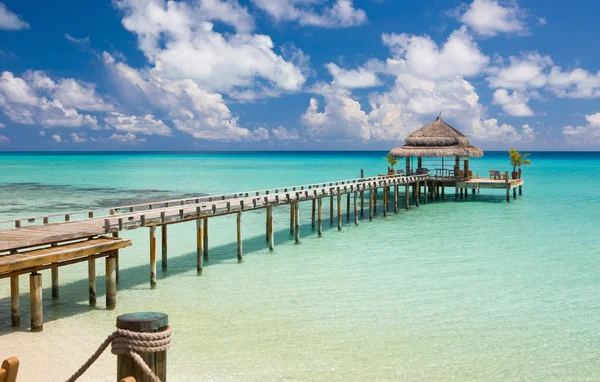Restaurante acuático - vista al mar y al cielo, Maldivas —  Fotos de Stock