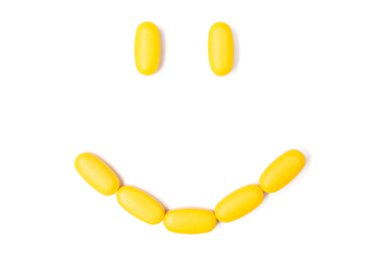 Gülen yüz, üzerinde beyaz izole