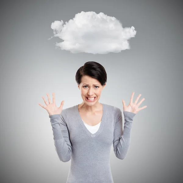 Wanhopige boos vrouw met cloud over haar hoofd — Stockfoto